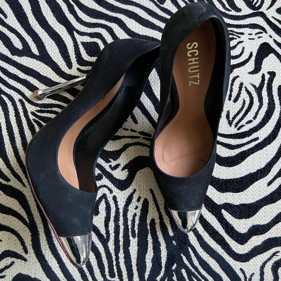 Schutz Pointy Silver Tip 🤍 - Picture 5 of 8